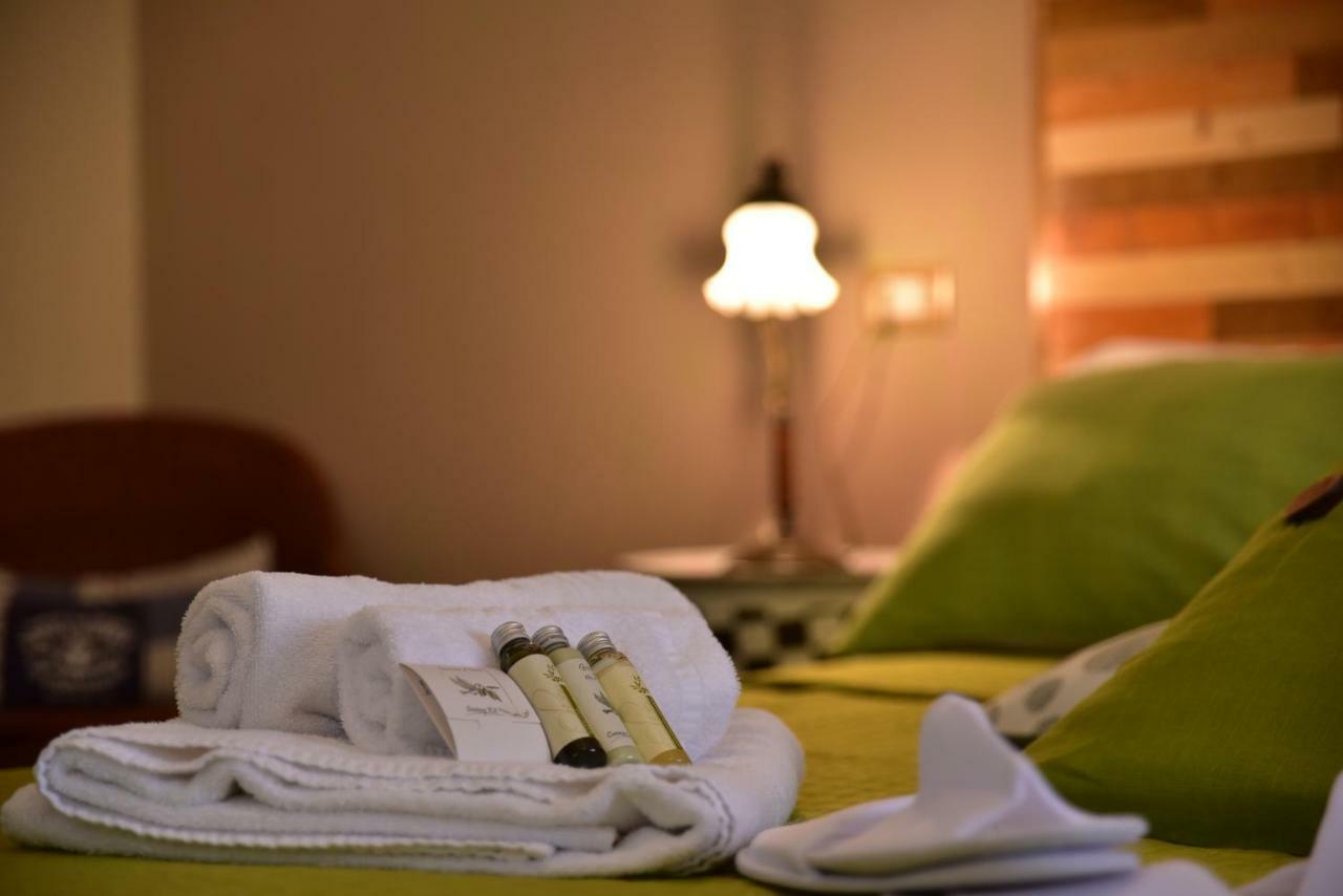 Casa Nina Bed & Breakfast Тойрано Екстериор снимка