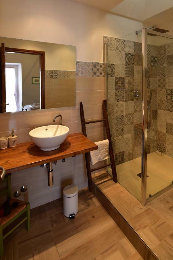 Casa Nina Bed & Breakfast Тойрано Екстериор снимка
