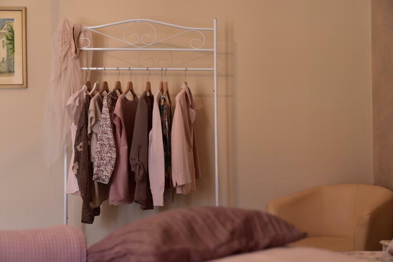 Casa Nina Bed & Breakfast Тойрано Екстериор снимка