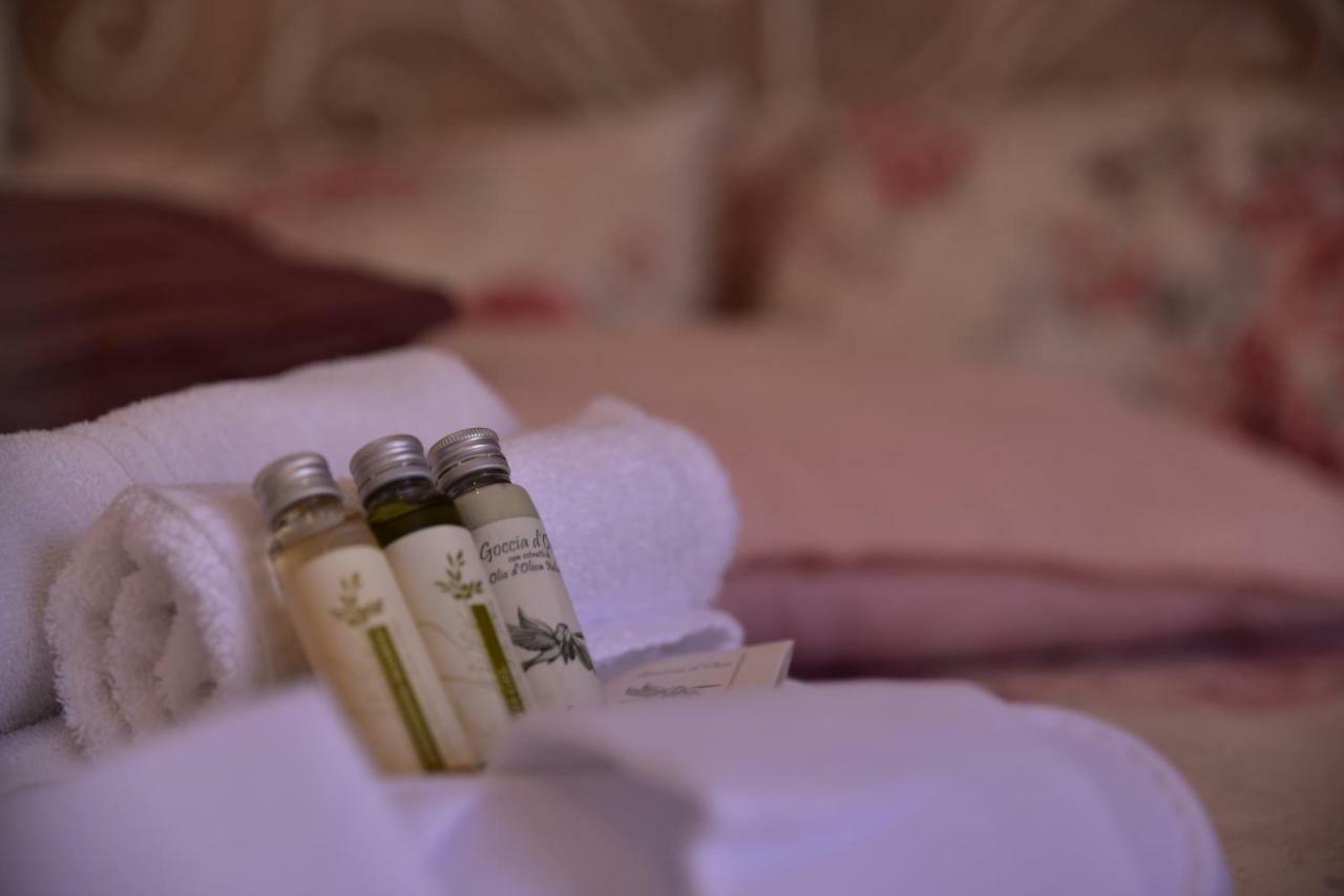 Casa Nina Bed & Breakfast Тойрано Екстериор снимка