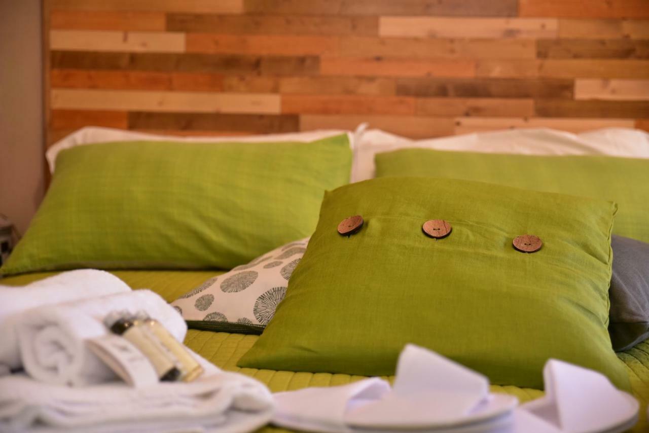 Casa Nina Bed & Breakfast Тойрано Екстериор снимка